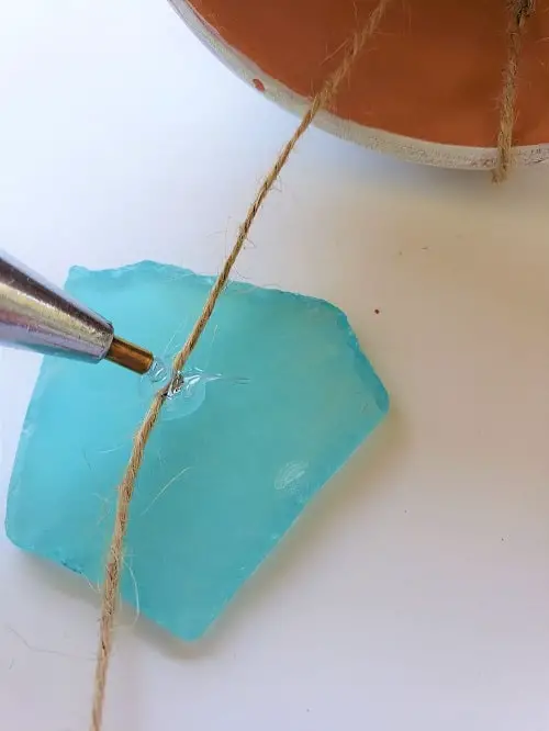 Gluing a piece of sea glass