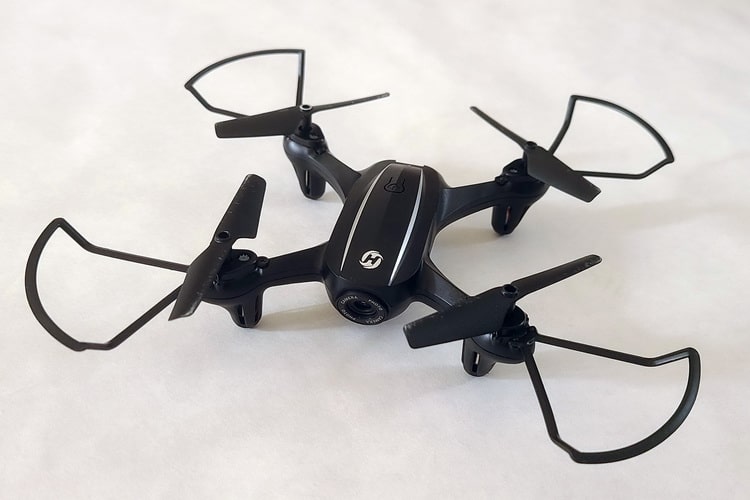 Holy Stone HS340 Mini-Drone Expert's Review Moon