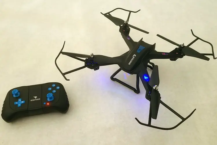 Snaptain S5C Drone - Controller and Drone